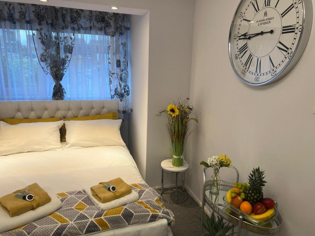 Apartment Luxe Free Wifi, Free Parking, Free Netflix Friern Barnet Eksteriør bilde
